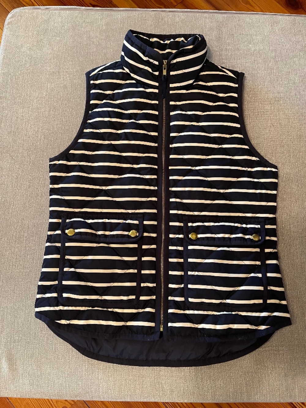 J Crew Excursion Quilted Down Puffer Vest Navy Blue & White Women's XS